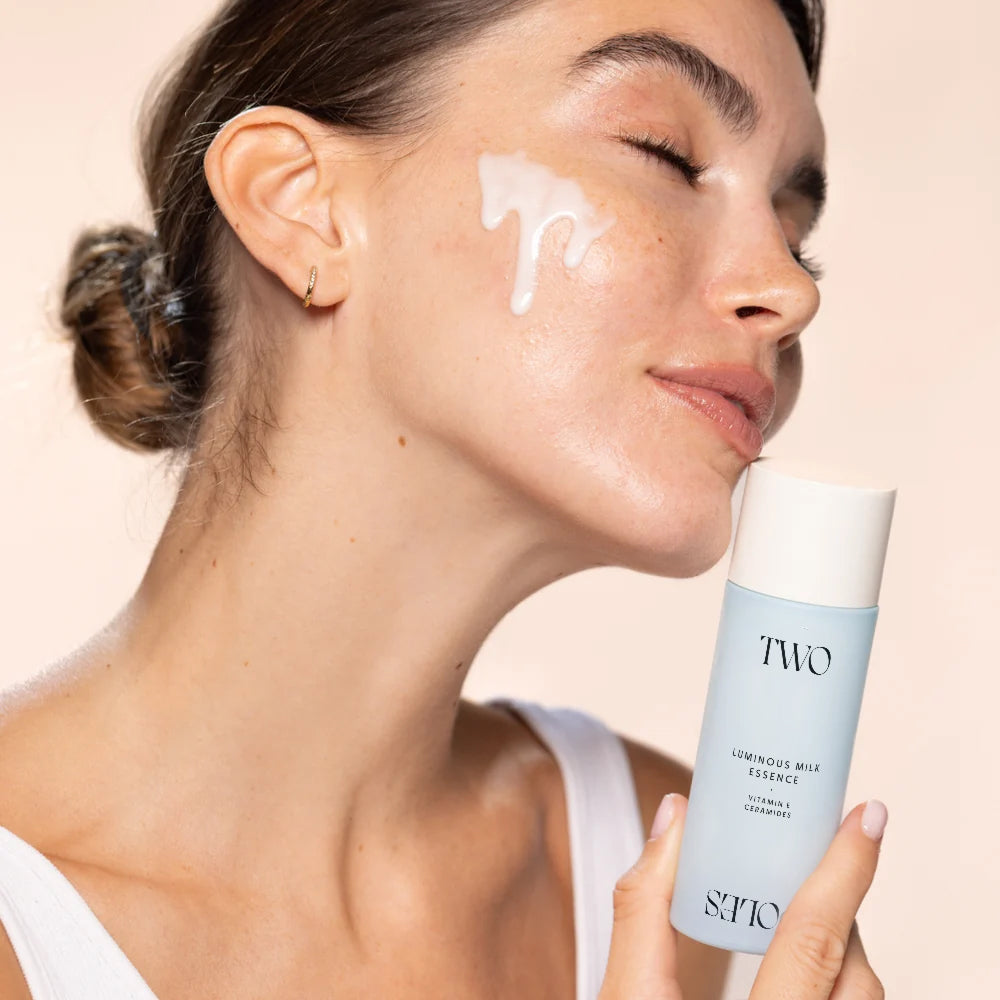 Luminous Milk Essence